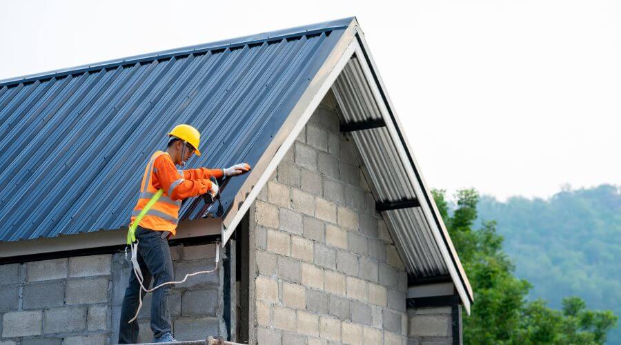 Professional residential roofers in Morrisville, MO
